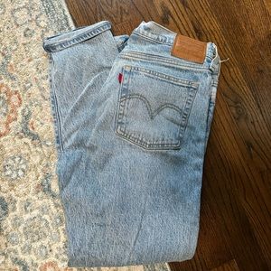 Levi’s wedgie jeans